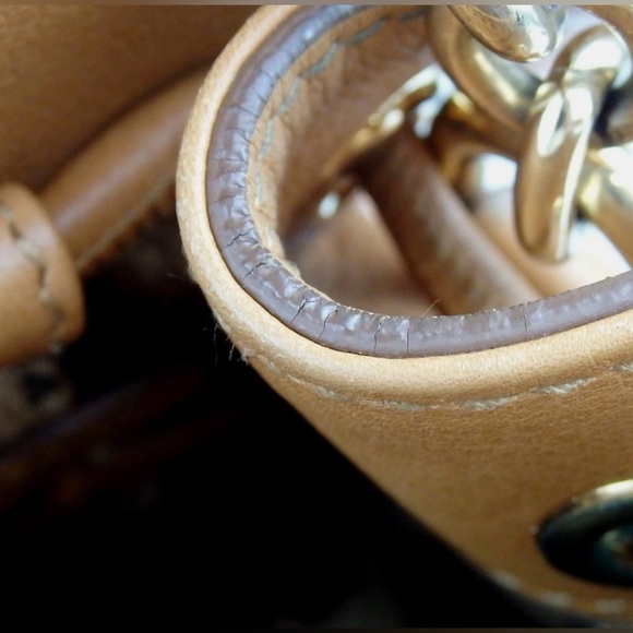 Dolce & Gabbana Padlock Leather Shoulder Bag π - Picture 15 of 16